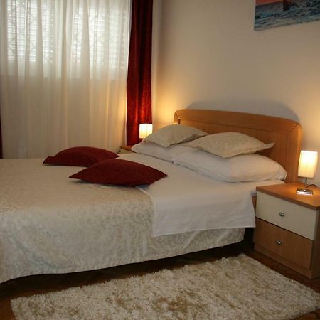 Apartments Josipa Сплит Экстерьер фото