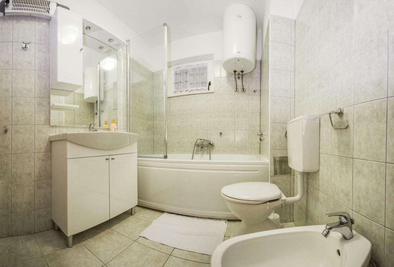 Apartments Josipa Сплит Экстерьер фото
