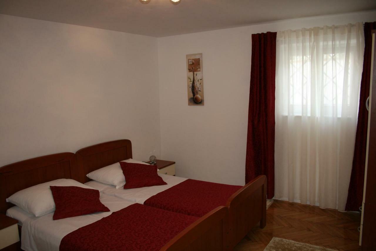 Apartments Josipa Сплит Экстерьер фото