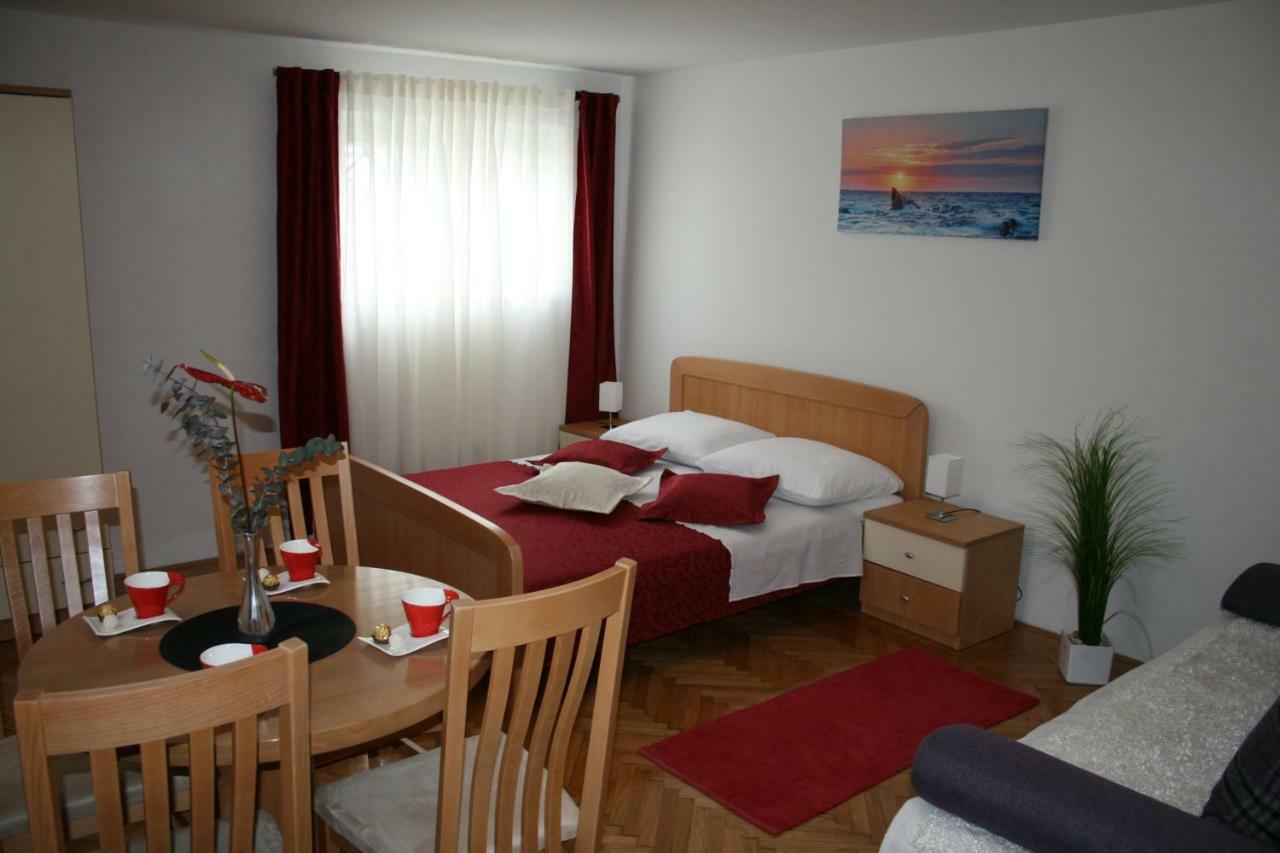 Apartments Josipa Сплит Экстерьер фото