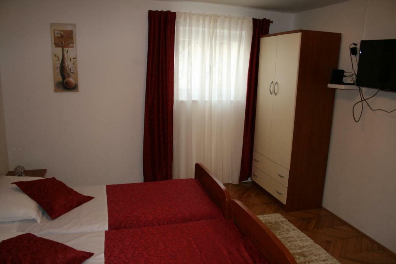 Apartments Josipa Сплит Экстерьер фото