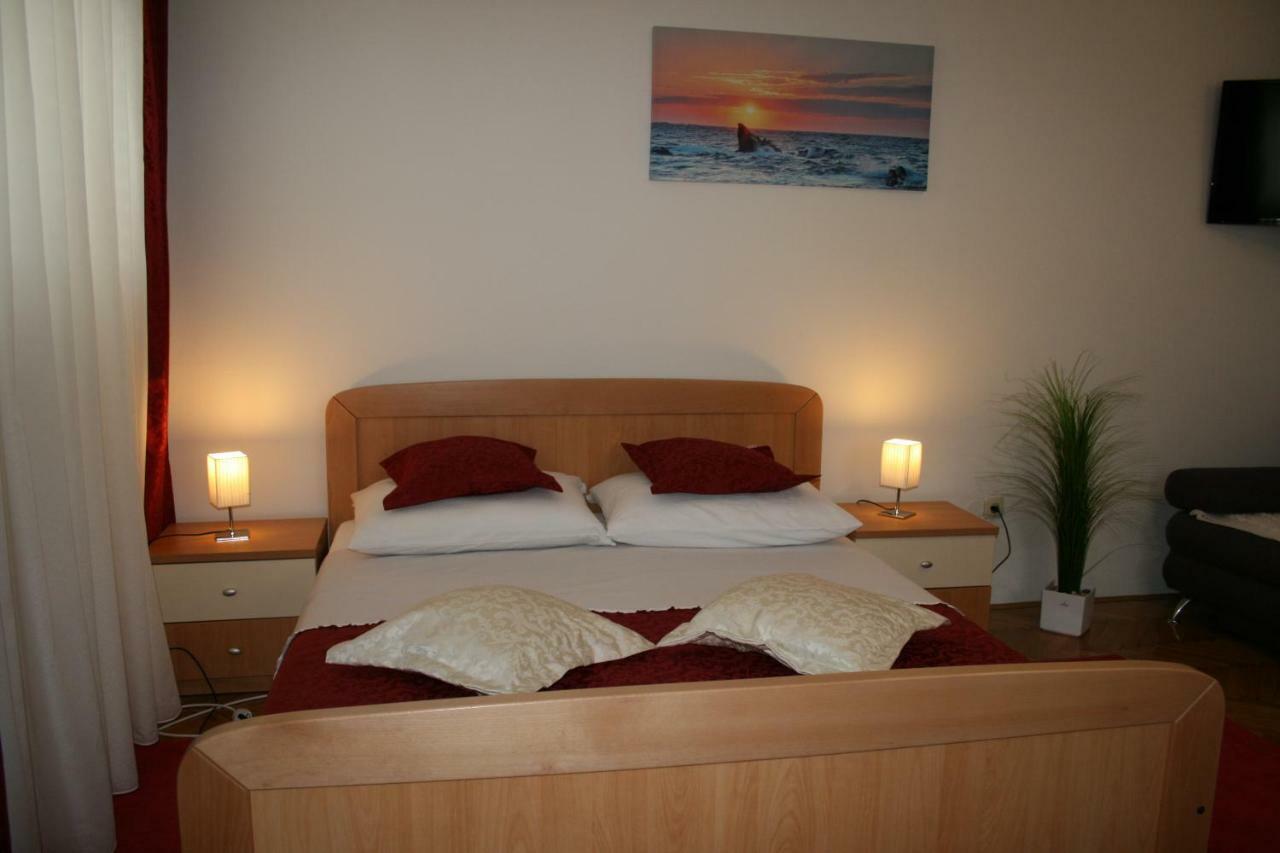 Apartments Josipa Сплит Экстерьер фото