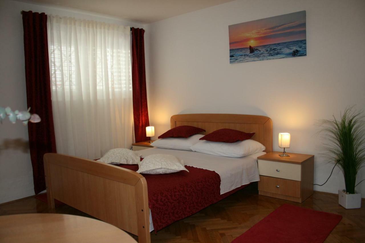 Apartments Josipa Сплит Экстерьер фото