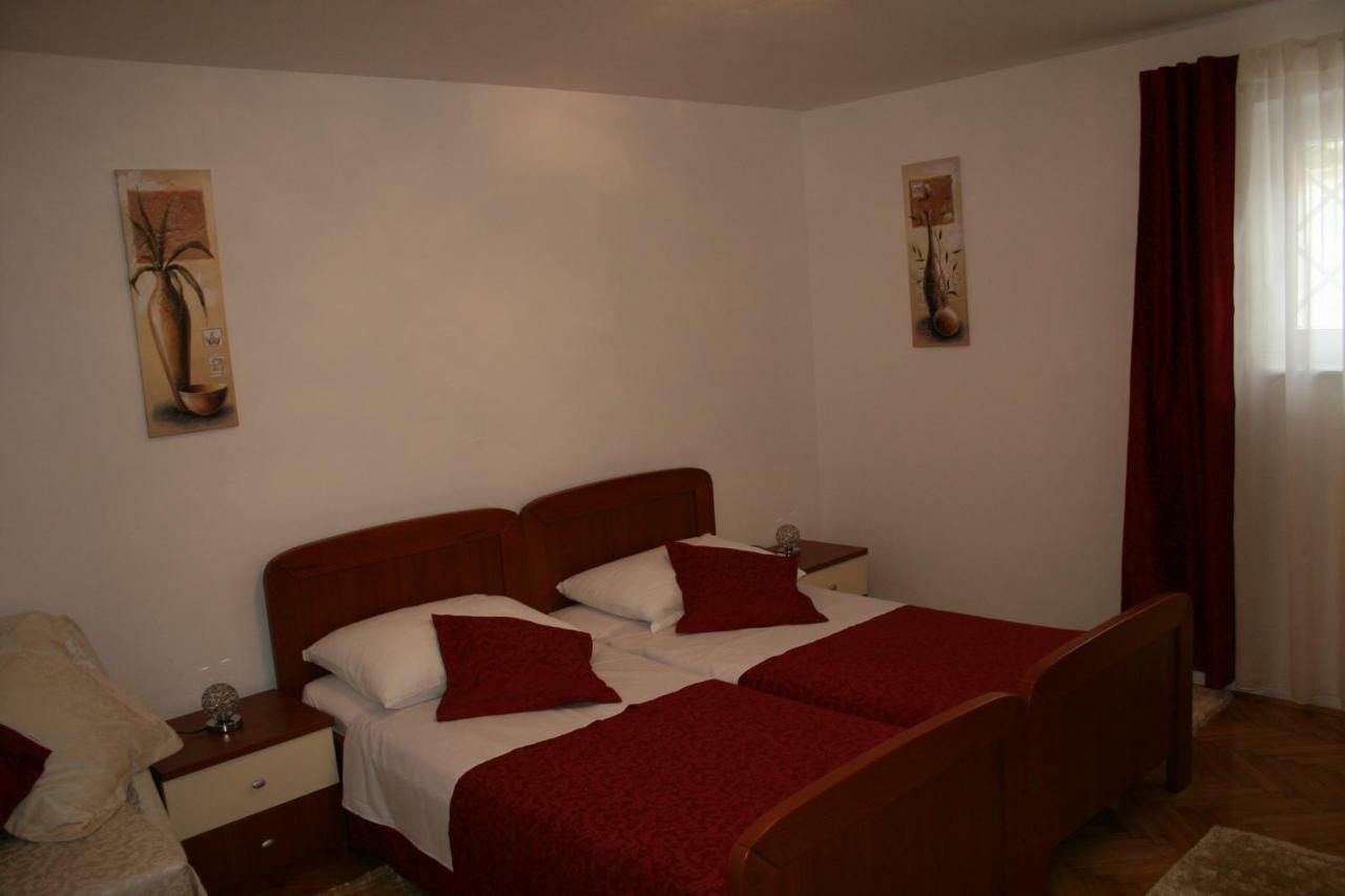 Apartments Josipa Сплит Экстерьер фото